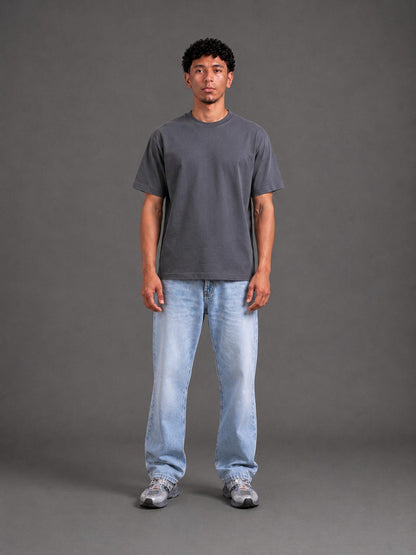 BZNS. Tee